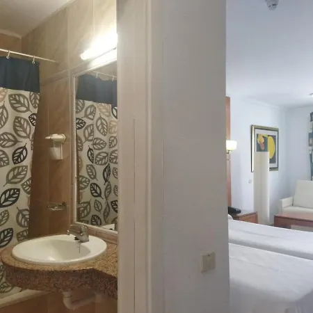Estudio En Puerto de la Cruz (Tenerife)